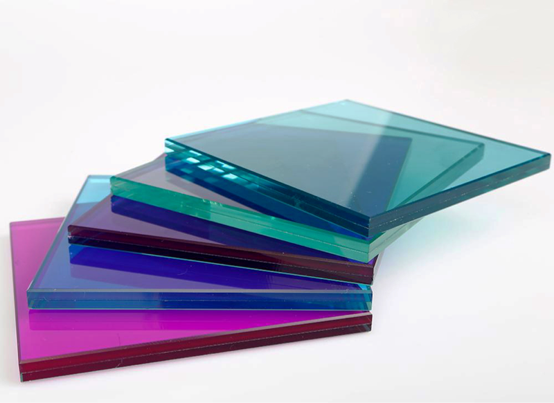 Vidro laminado colorido
