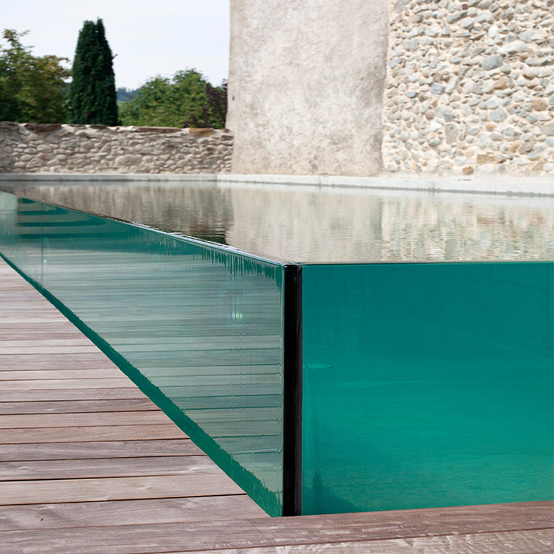 Piscina de vidro